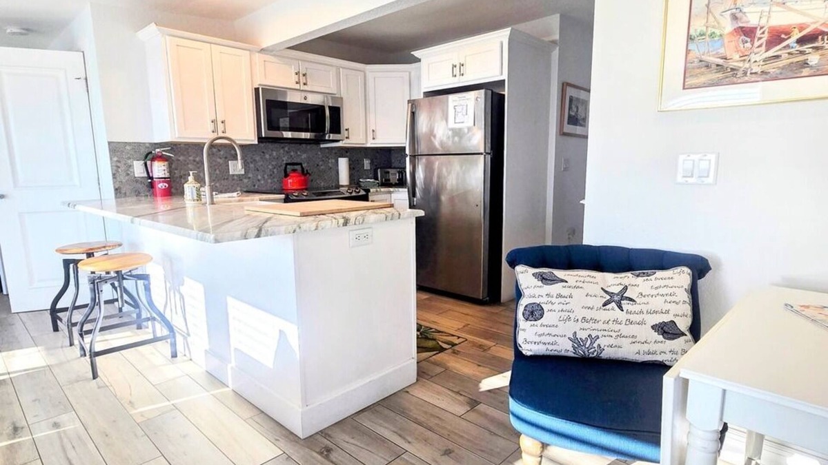 Bradenton Beach Cottage | "Dream boat" Beach Front Island Rental With Amazing Views