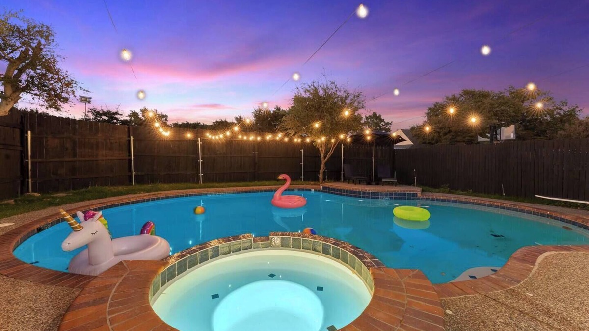 Carrollton House | Dream GetAway/Pool/HotTub/Games/Pet Friendly