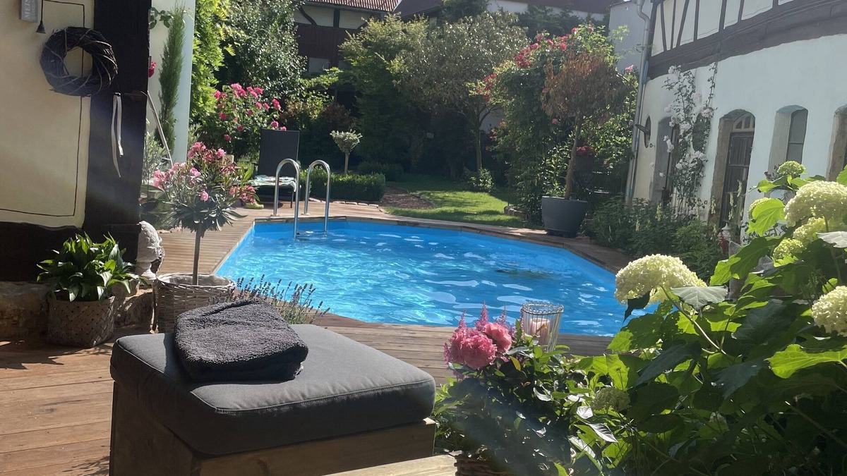 Lich Villa | Dream half-timbered house with private heated pool, garden and sauna - Last Minute