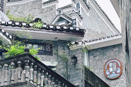 Fenghuang House | Dream in Fenghuang