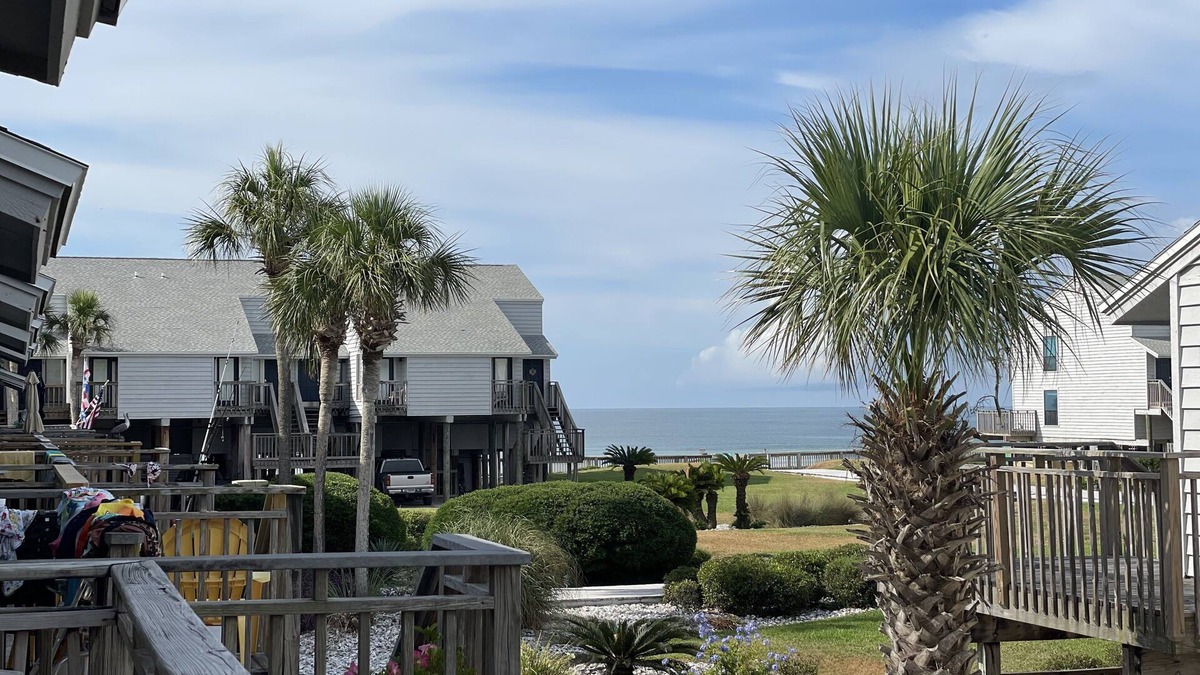 East End House | DREAM ON@OCEAN MILE #J2 BEACH & BAY VIEWS! WALK TO #1 BEACH IN US