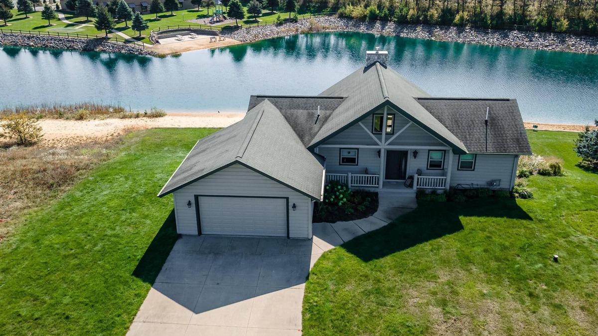 New Lisbon Cabin | DREAM VACATION HOME ON A PEACEFUL CHANNEL AND PRIVATE BEACH