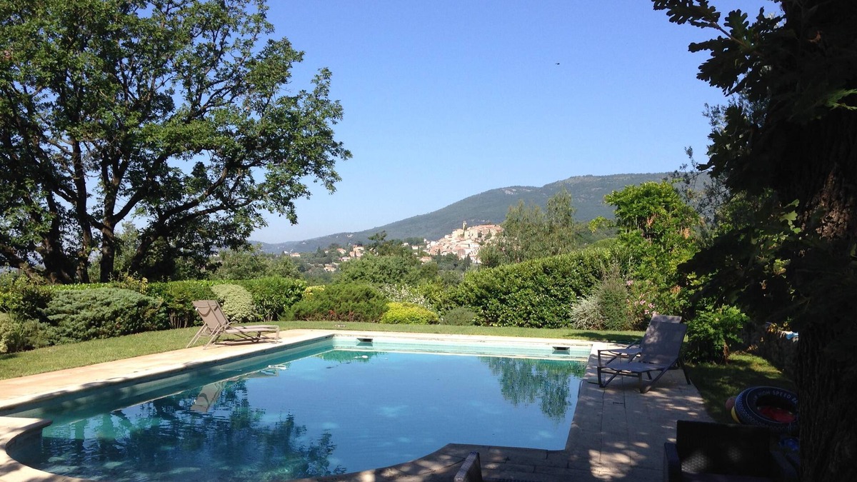 Chateauneuf-Grasse Villa | Dream villa near Opio golf course, from a unique point of view