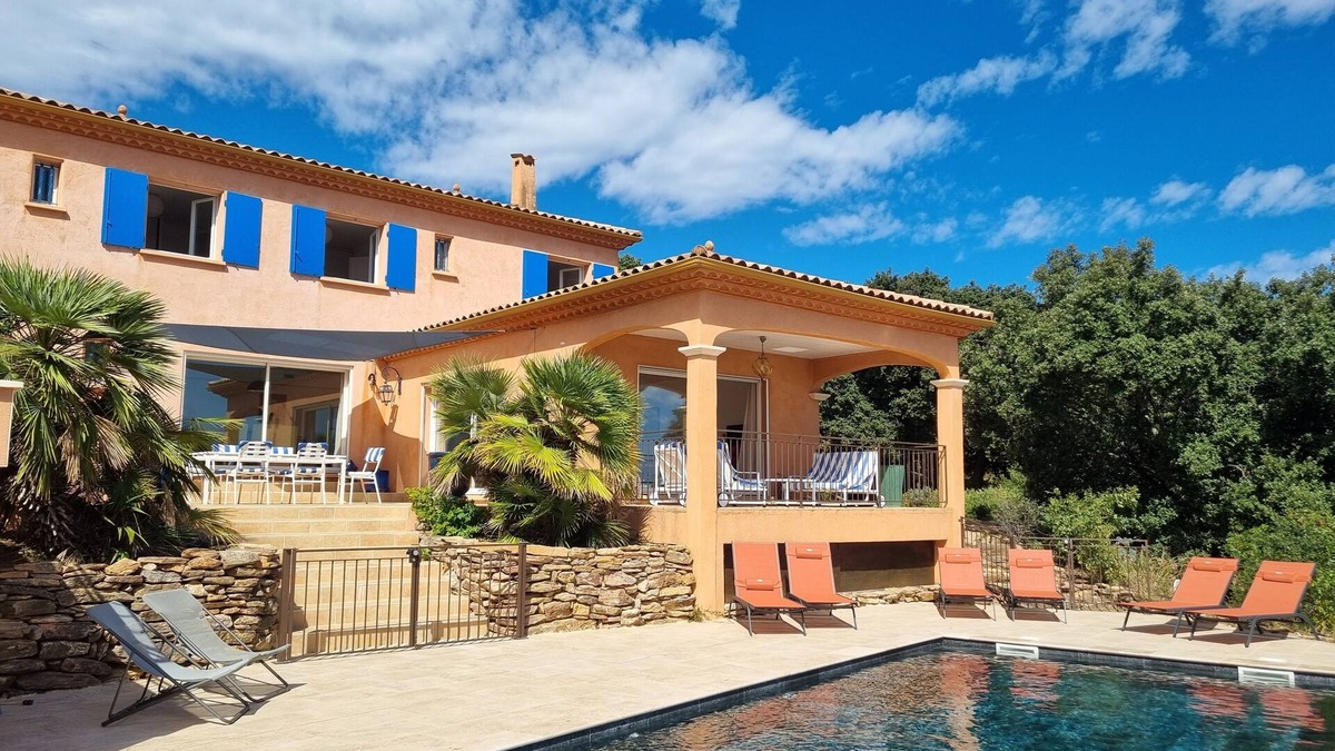 Faugeres Villa | Dream villa with exceptional view of the Hérault - sleeps 8 - Faugères