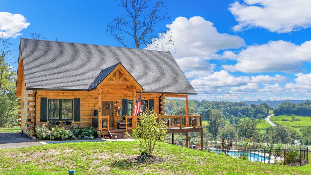 Smithsburg Cabin | Dreamcatcher Cabin ~Scenic views with BIG sky hues