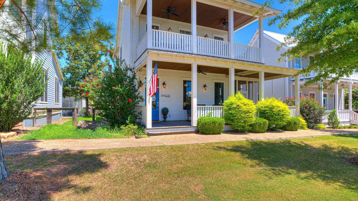 Eufaula House | Dreamcatcher Summary: