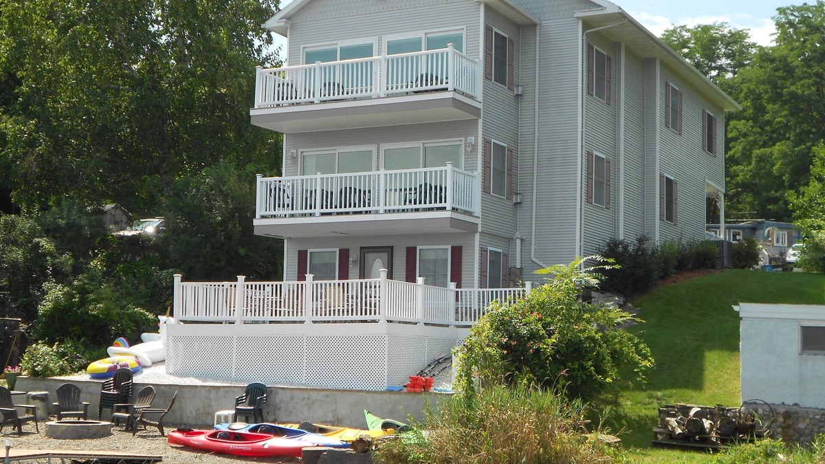 Dresden House | Dreaming a View - Tranquil Retreat on Seneca Lake - Sleeps 12