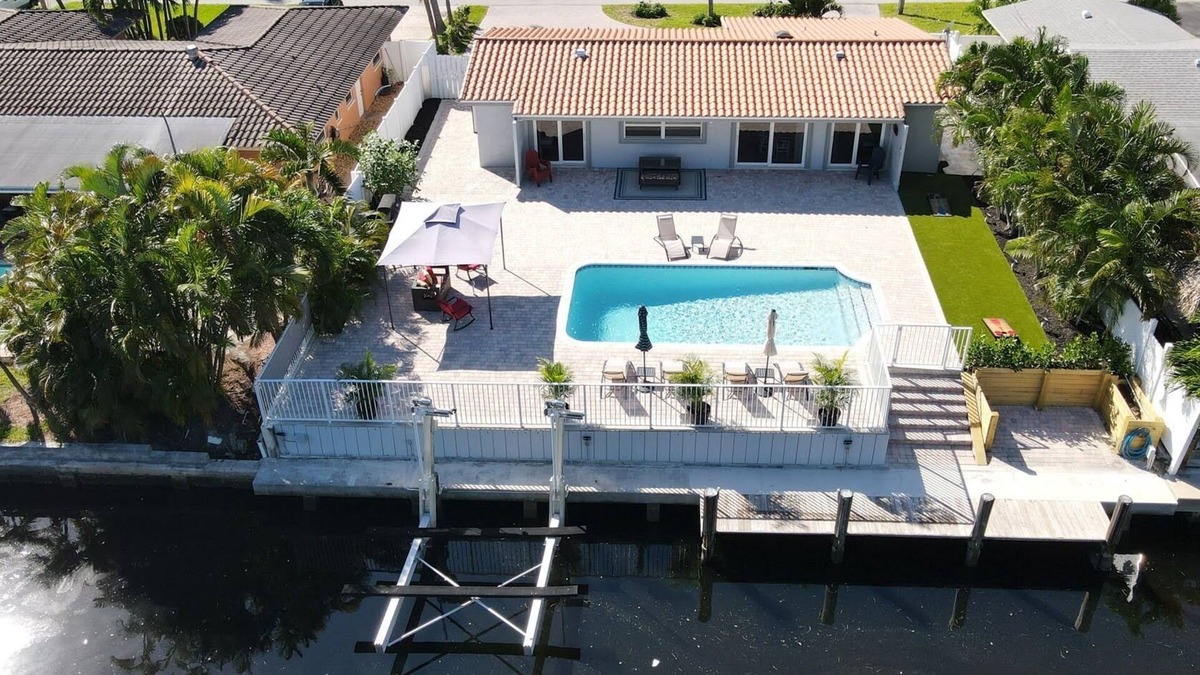 Cypress Lakes House | Dreamscape Pool-House 3BR/2BA - 10 min to Beach!