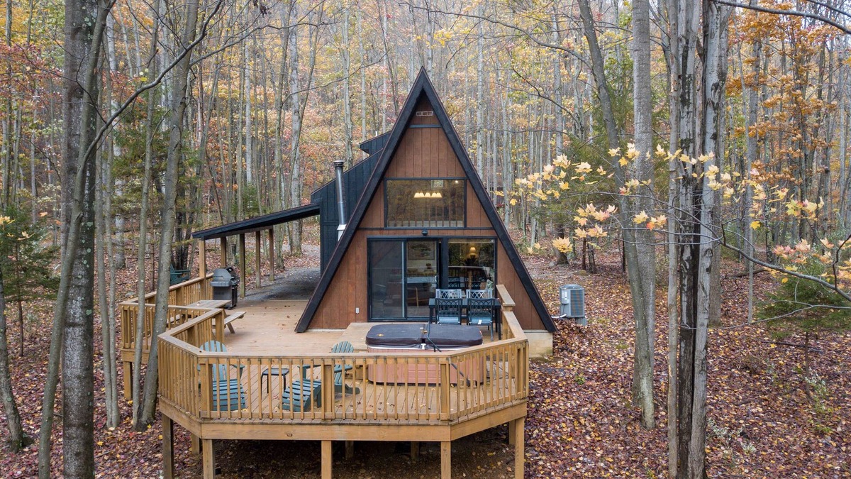 Berkeley Springs Cabin | Dreamtime - Modern A-frame Cabin w/Hot tub