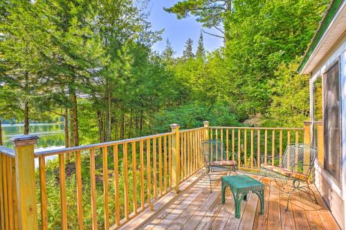 Bucksport House | Dreamy Bucksport Hideaway on Freshwater Pond!