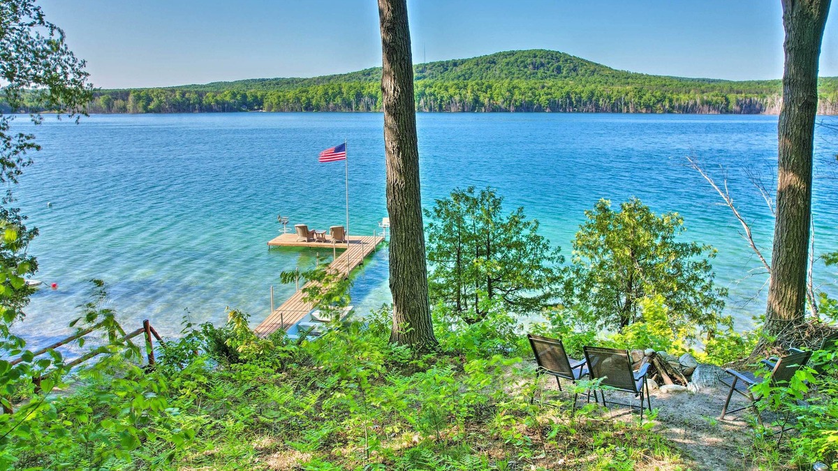 Boyne Falls Cabin | Dreamy Cabin Steps to Thumb Lake: Swim & Fish