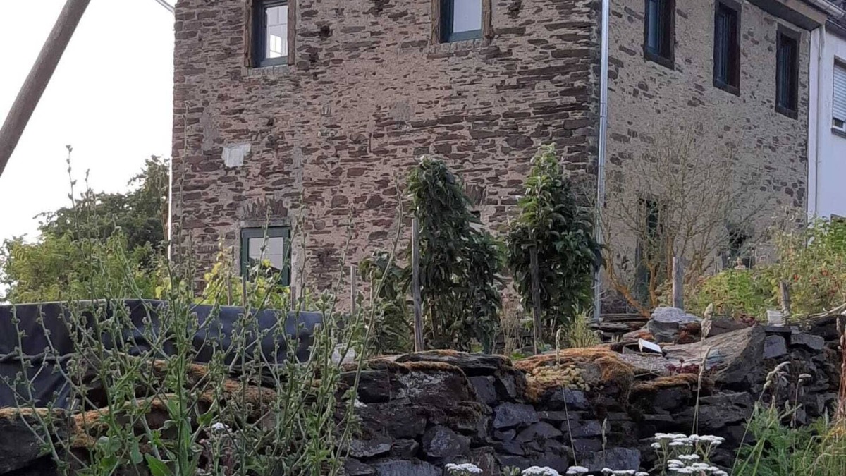 Niederfell Condo | Dreamy farmhouse in a direct location on popular hiking trails