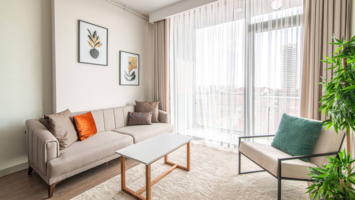 Avcilar Apartment | Dreamy Flat with Balcony near Malls in Avcilar