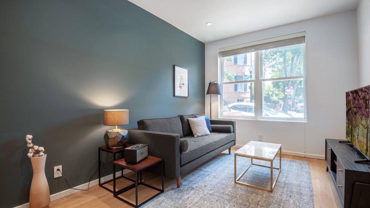 Georgetown Apartment | Dreamy Georgetown 1BR w/storage space near Montrose Park by Blueground