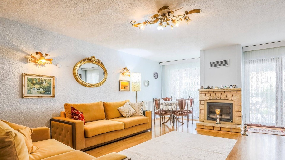 Pendik District Villa | Dreamy House near Tuzla Coast with Shared Pool