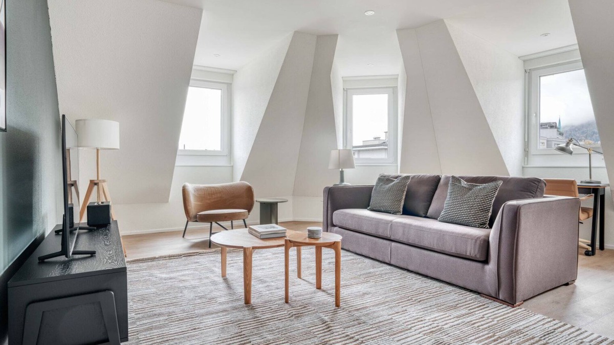 Sihlfeld Apartment | Dreamy Wiedikon 4.5 Room w/Storage & W/D, 3 min to Market, by Blueground