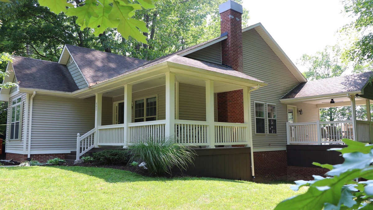 Jamestown House | DRIFT INN just 10 minutes from Jamestown Marina