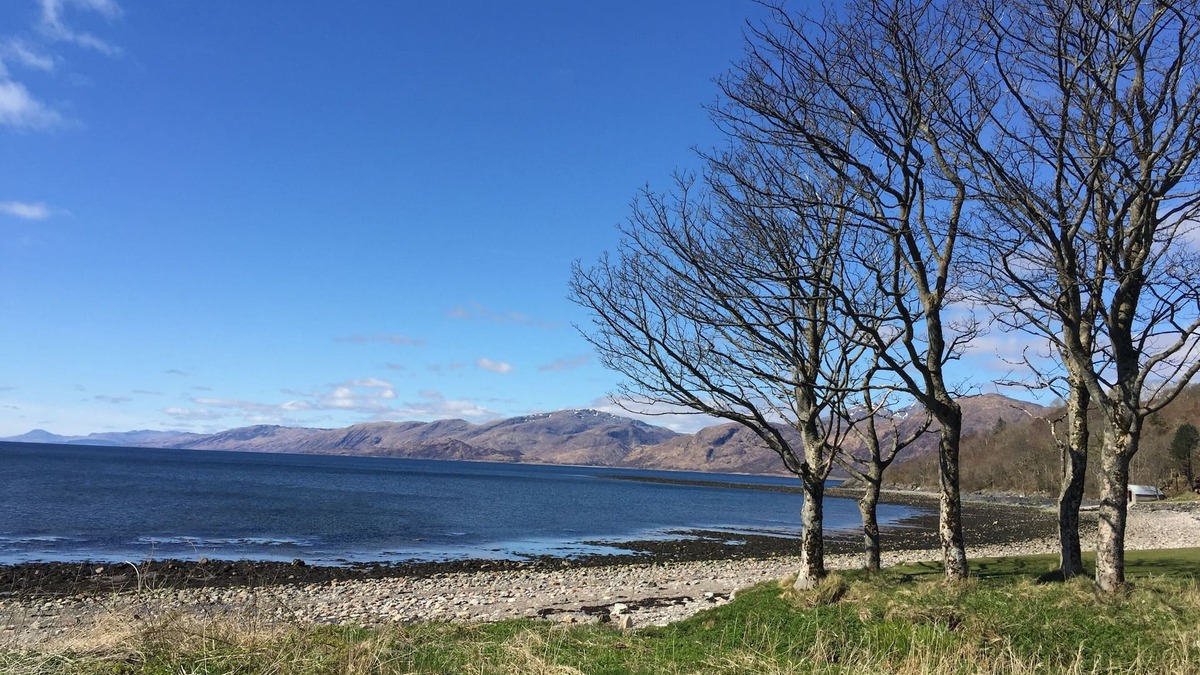 West Laroch Cottage | Driftwood Cottage between Glencoe and Fort William beautiful country side