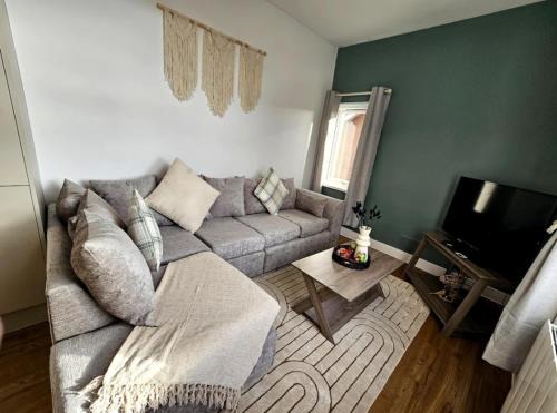 Uplands Apartment | Driftwood