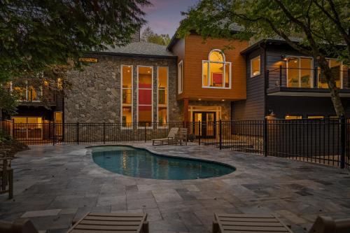 McCaysville House | Driftwood Rapids Villa