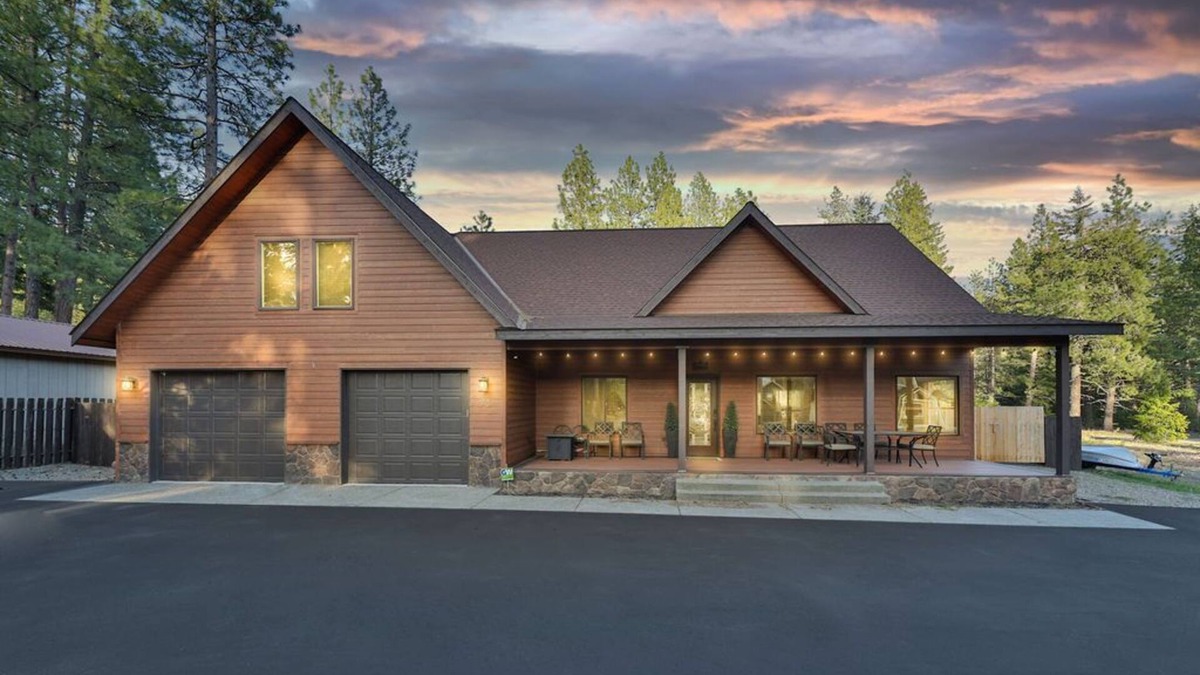 Cle Elum House | DRIFTWOOD SHORES BLISS (CHALET BY LAKE CLE ELUM)