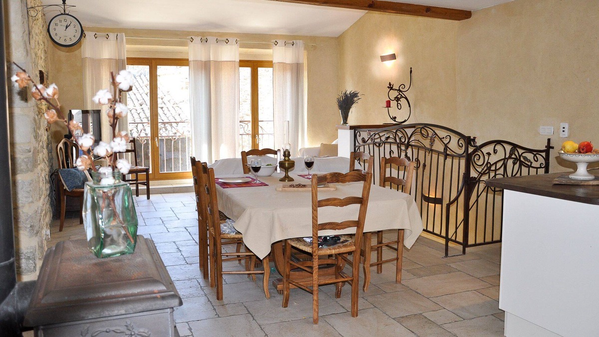 Roche-Saint-Secret House | DROME PROVENCAL Cottages in Big House inside the Castle of Alencon