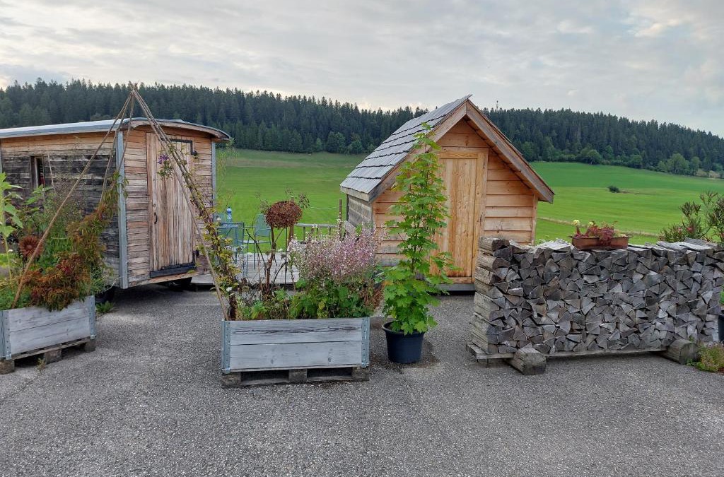 La Chaux-du-Milieu Other | Drosera cabane et roulotte