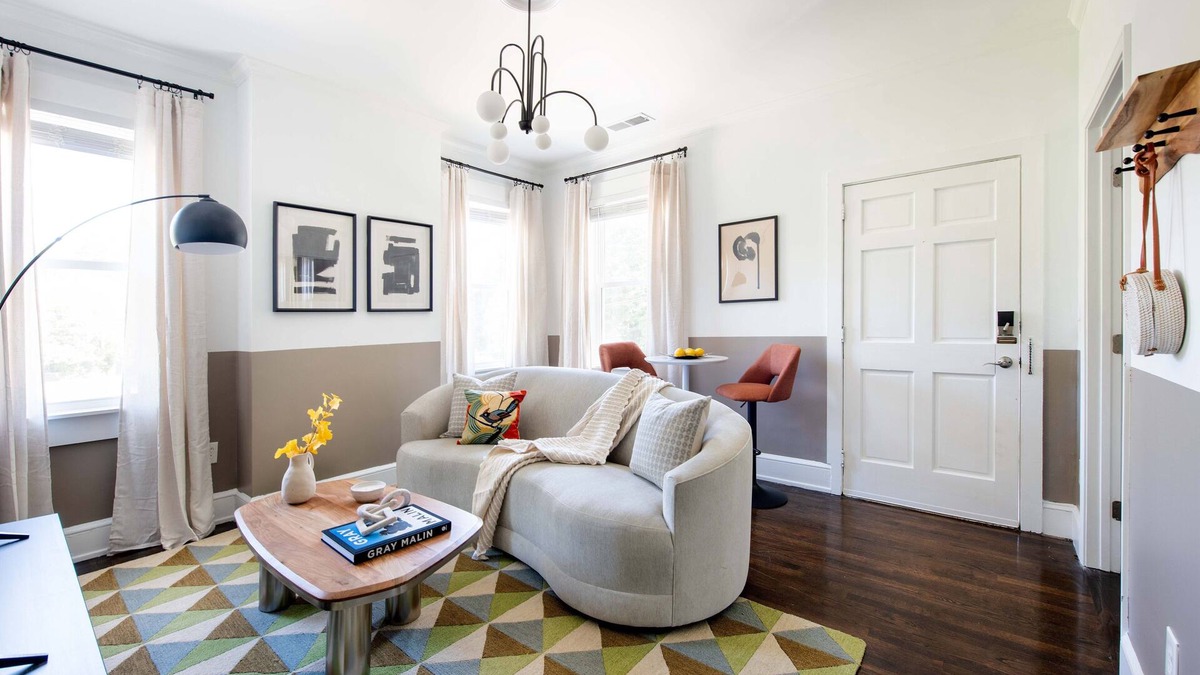 Emory Village Apartment | Druid Delight by Minty Living