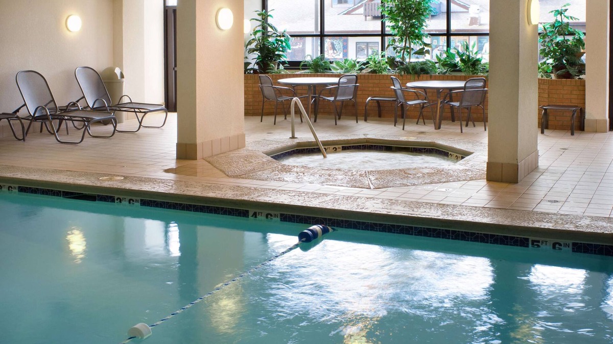 Frankenmuth Hotel | Drury Inn & Suites Frankenmuth