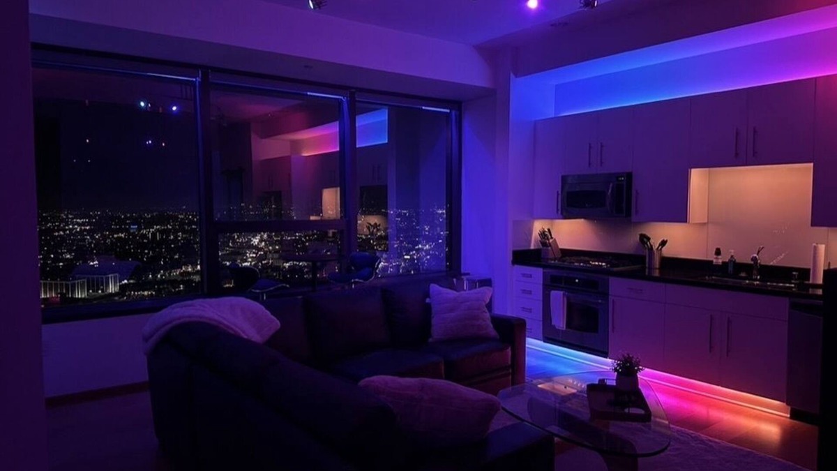 City West Condo | DTLA Skyscraper with Ocean View
