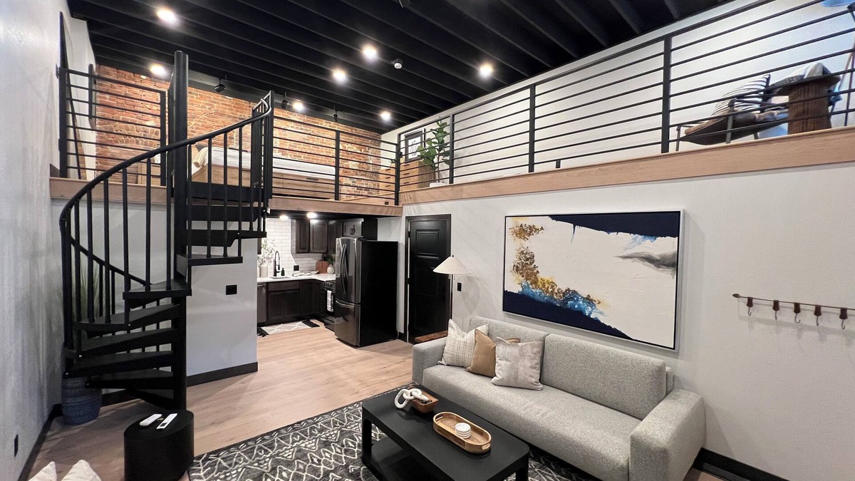 Sioux Falls Apartment | DTSF Lauriebelles Loft in the heart of Downtown Sioux Falls