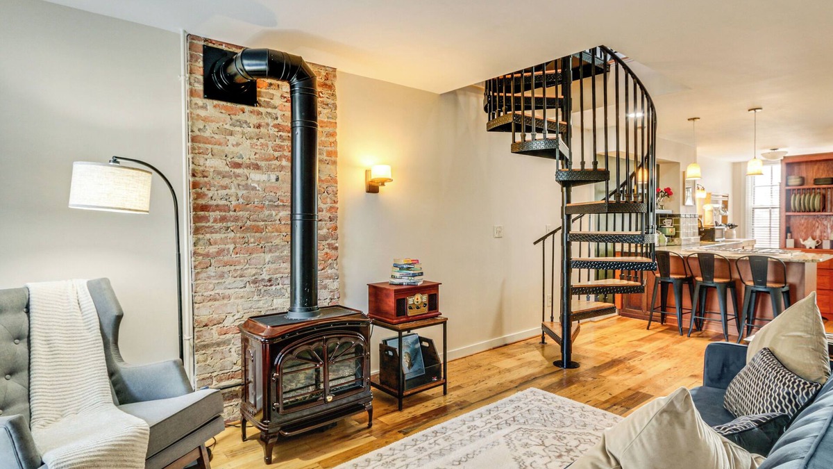 Downtown House | Dtwn at Your Door: Historic Frederick Gem w/Yard!
