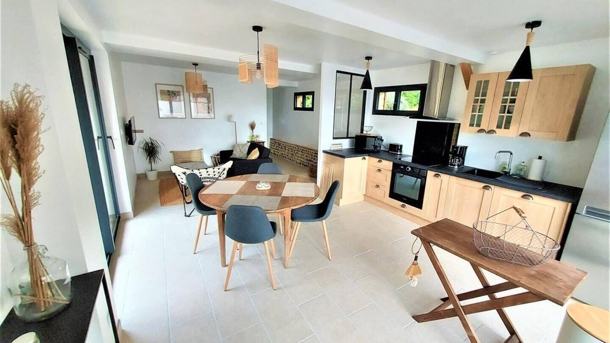 Ectot-lʼAuber House | Du Mesnil - ECTOT L'AUBER