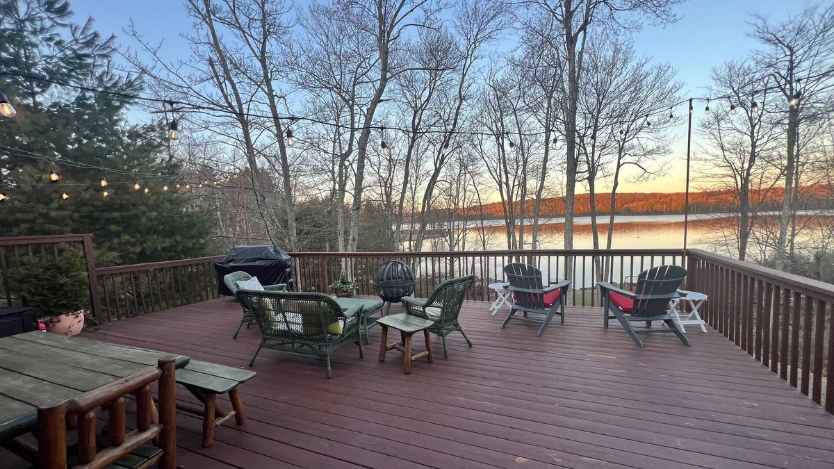 Monticello Cabin | Duck Cove Lodge Lakefront with Sauna