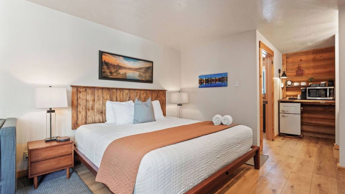 Duck Creek Village Hotel | Duck Creek Retreat King Suite Zion & Bryce