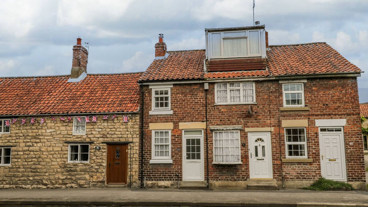 Pickering Cottage | DUCKY'S, pet friendly, character holiday cottage in Pickering