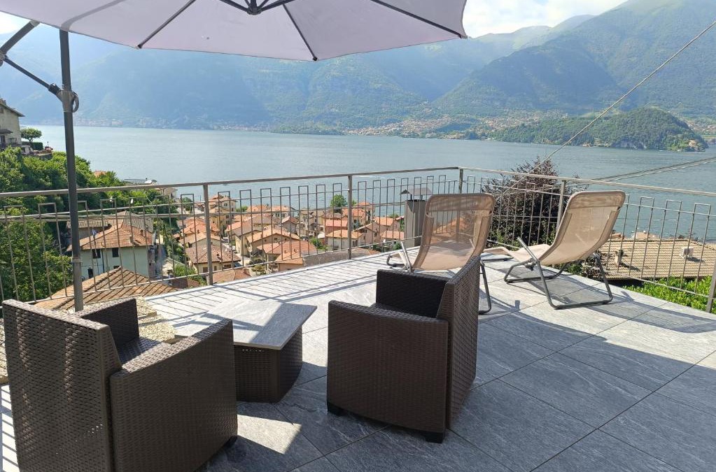 Lezzeno Apartment | Dudi Jolie Maison - Jacuzzi