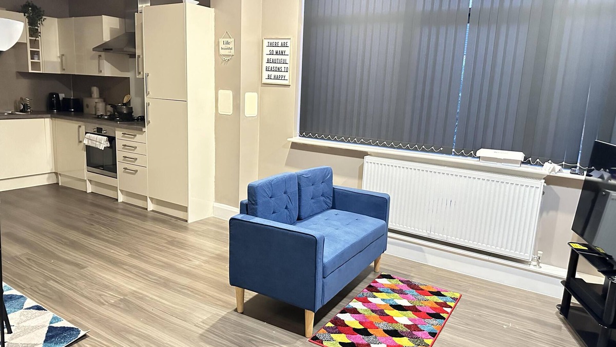 Dudley Apartment | Dudley Delightful Apartment With 2 Bedrooms