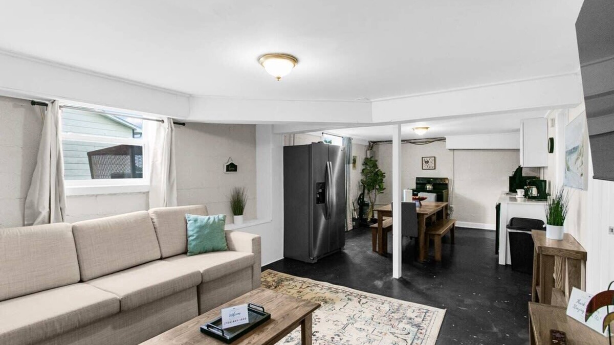 Birmingham House | Dugan Ave Unit B