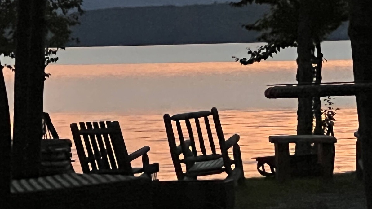 Rangeley Plantation Cabin | DuLac middle cabin on Lakefront