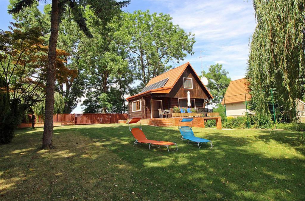 Mosonmagyarovar House | Dunaparti Ház Stand u 27E