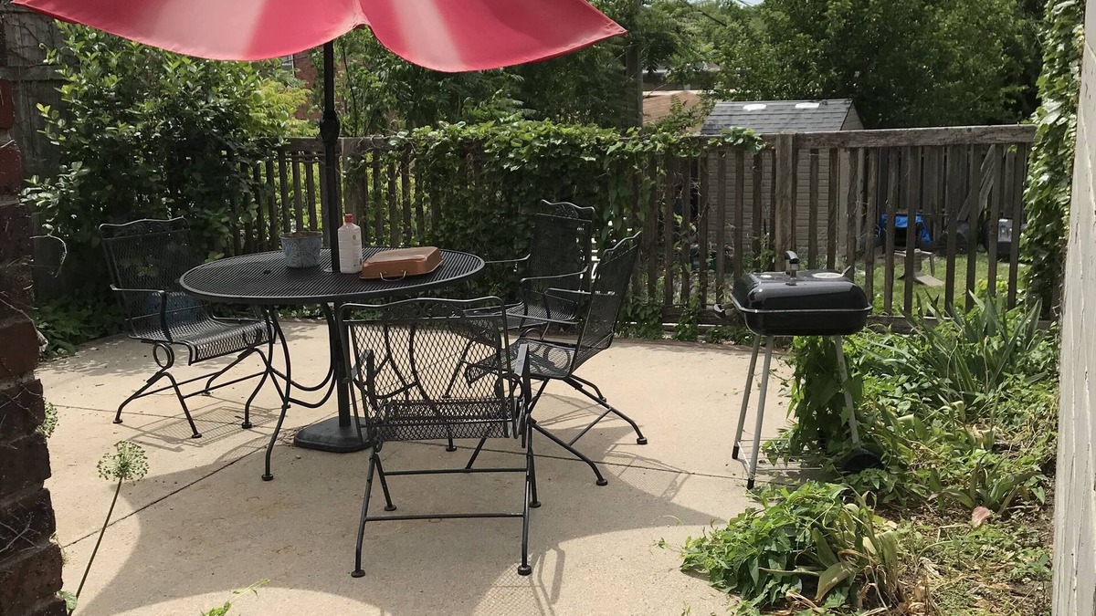 Dundee-Happy Hollow Historic District Condo | Dundee condo - great location close to CWS and Med Center