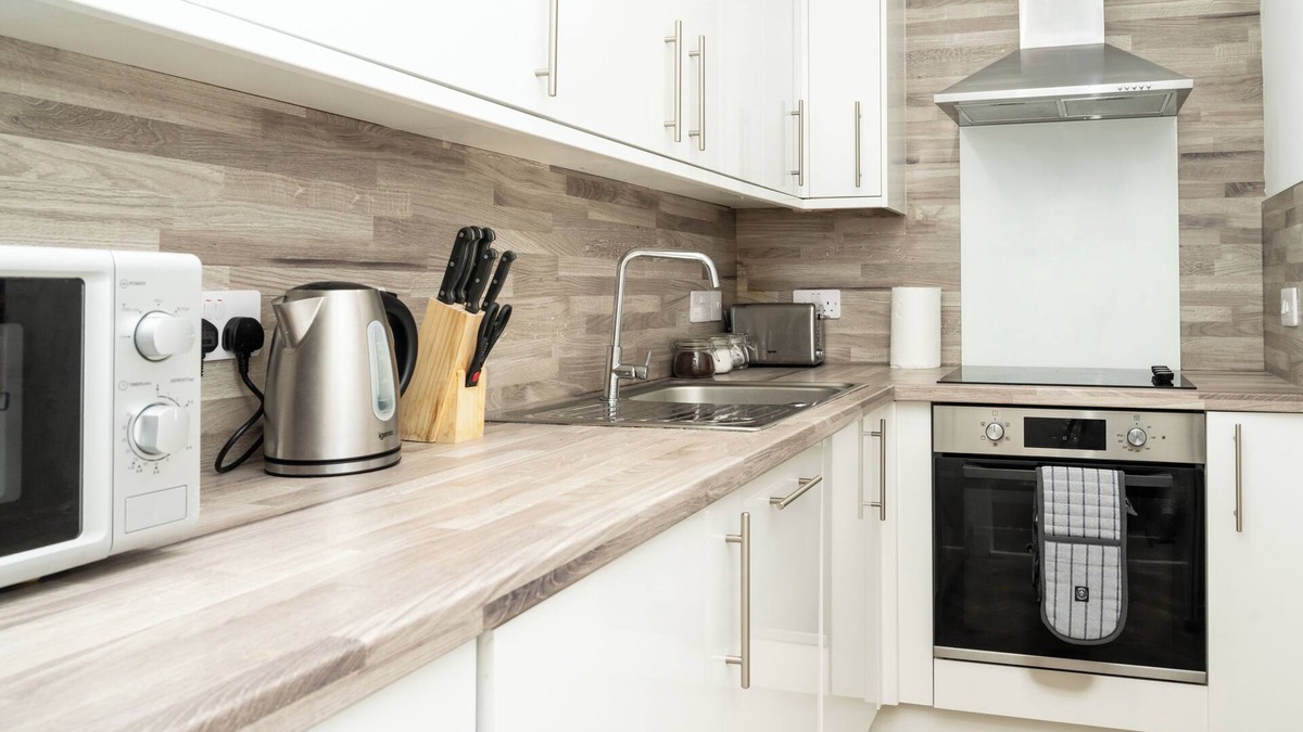 Glenisla Apartment | Dundee Luxury 4-Bedroom Townhouse *Free Parking