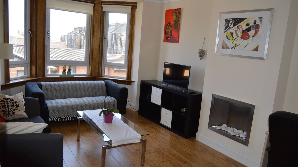 Murthill Apartment | DUNDEE STOBSWELL NEST - COZY RETREAT