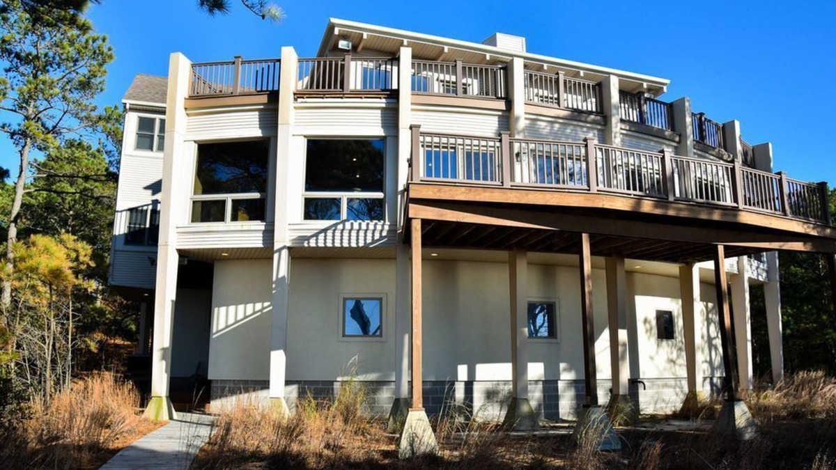Bay Ridge House | DUNE BRIDGE-Breathtaking Bay & Sunset Views From The Deck and Almost Every Room.