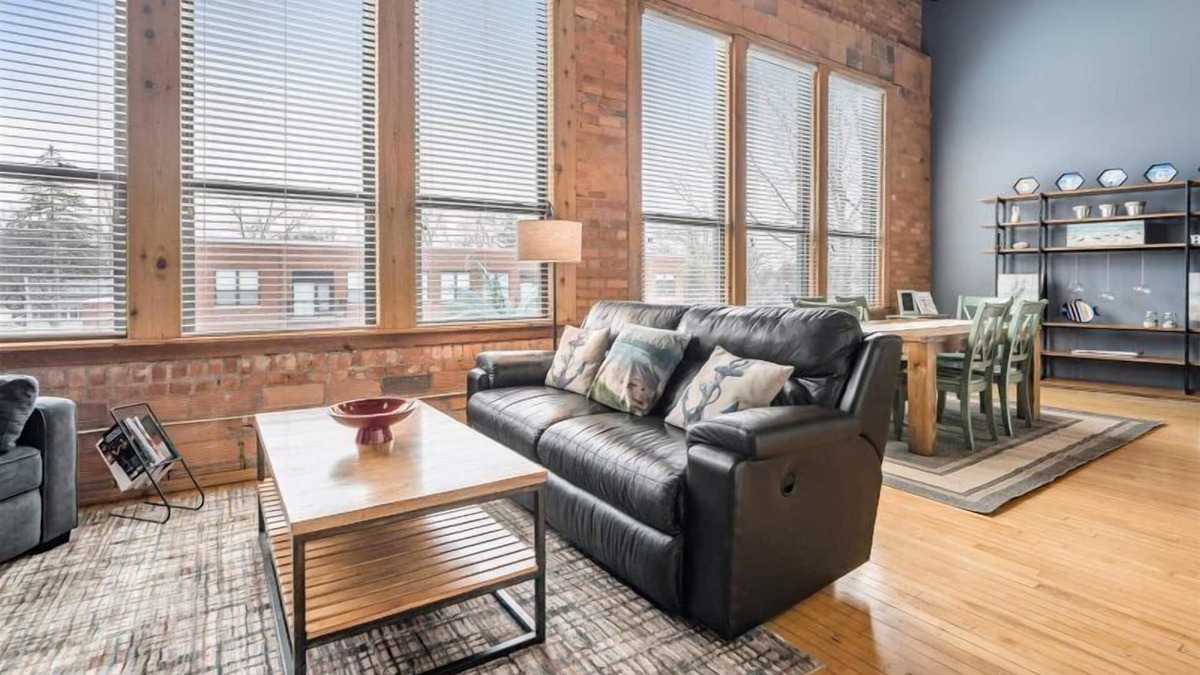 South Haven House | Dune Haven | Luxurious Downtown Loft w/Indoor/Outdoor Pool, Hot tub