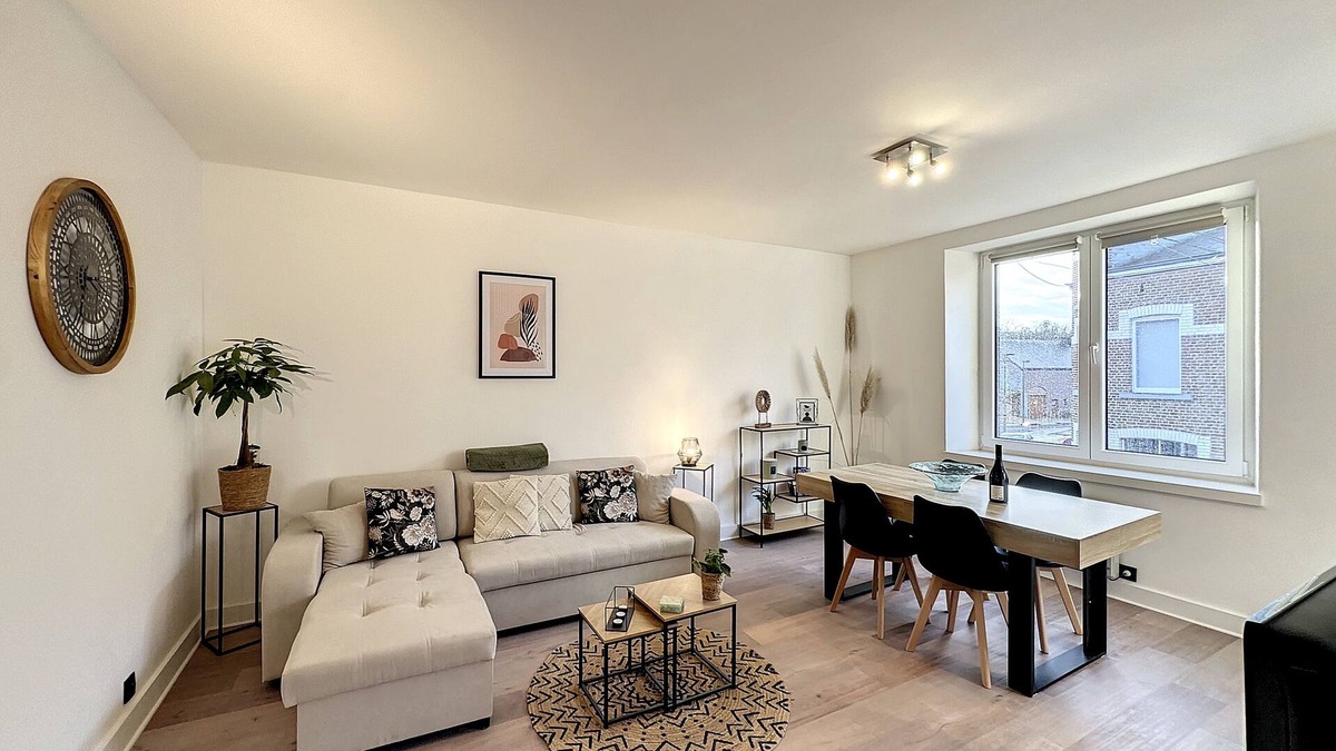Han-sur-Lesse Apartment | Duplex à 2 min du Départ du Parc Animalier et Grottes , Idéal Pour les Familles