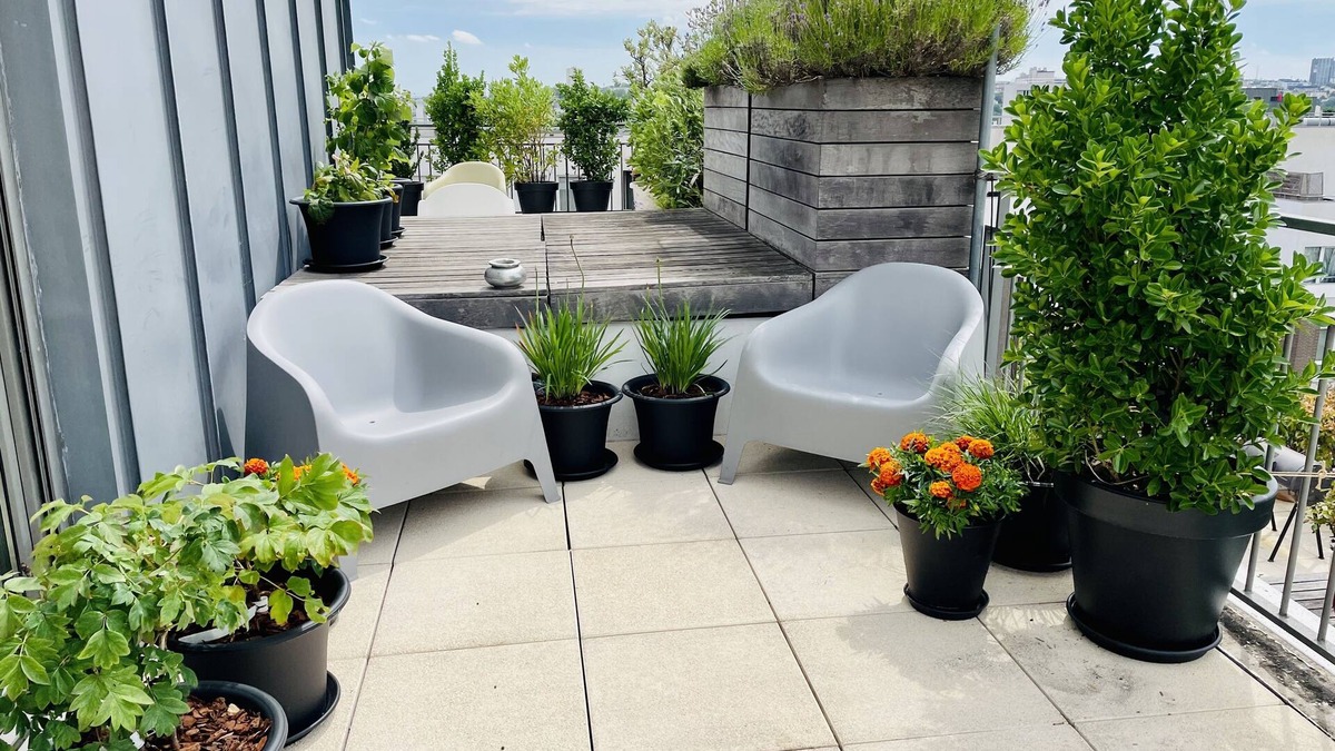 Montrouge Apartment | Duplex 115m2 Inondé de Soleil Avec Terrasse, Climatisation et Parking Privé