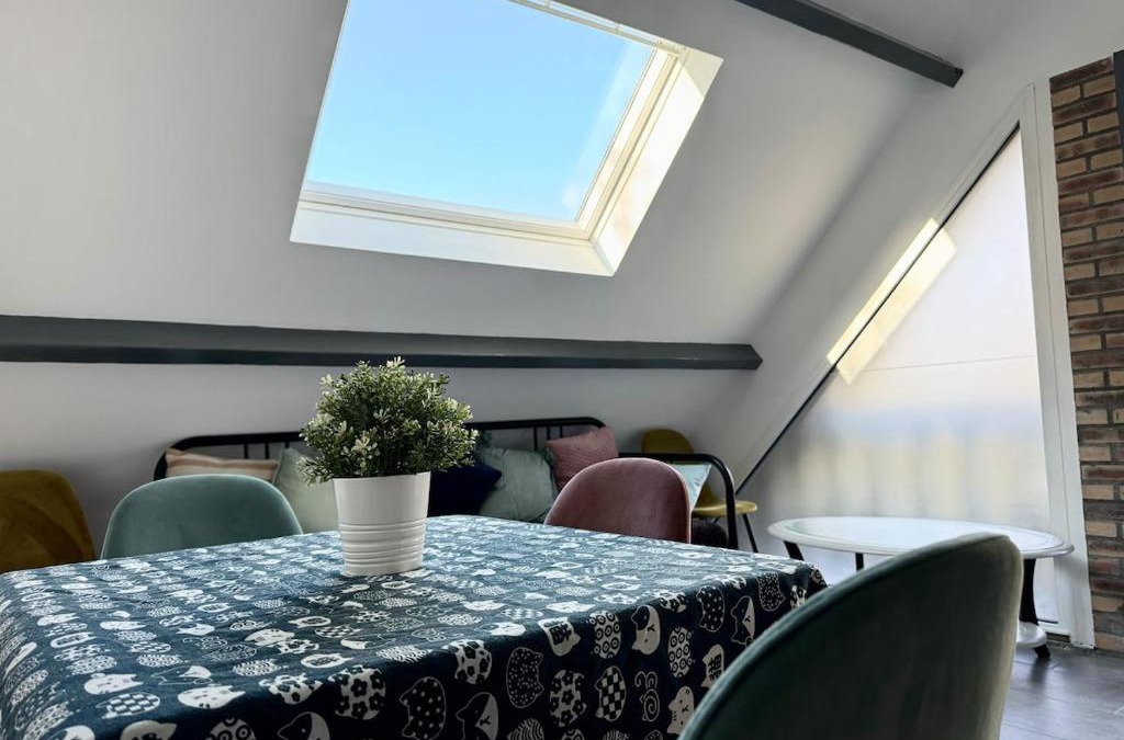 L'Etang-la-Ville Apartment | Duplex 2 chambres proche tram