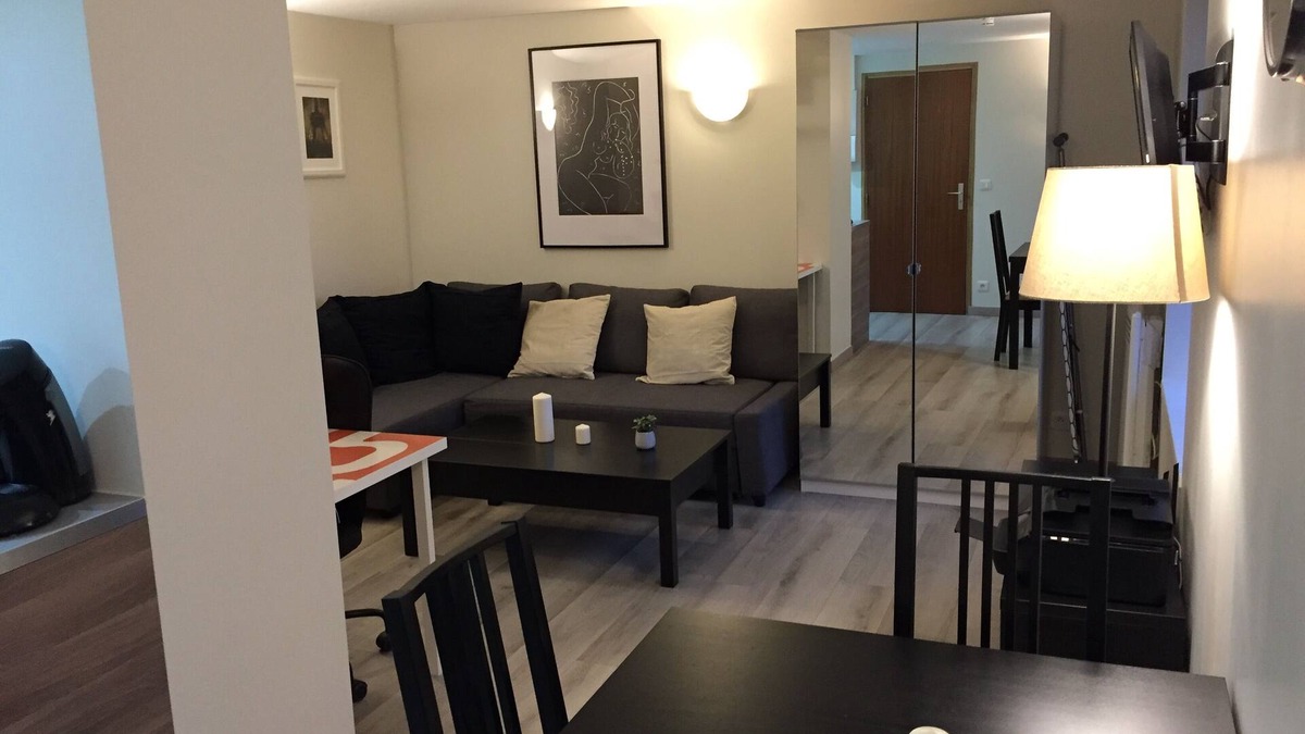 Jouy-en-Josas Apartment | Duplex, 32 m2, 1.6 km from CET. Private garden